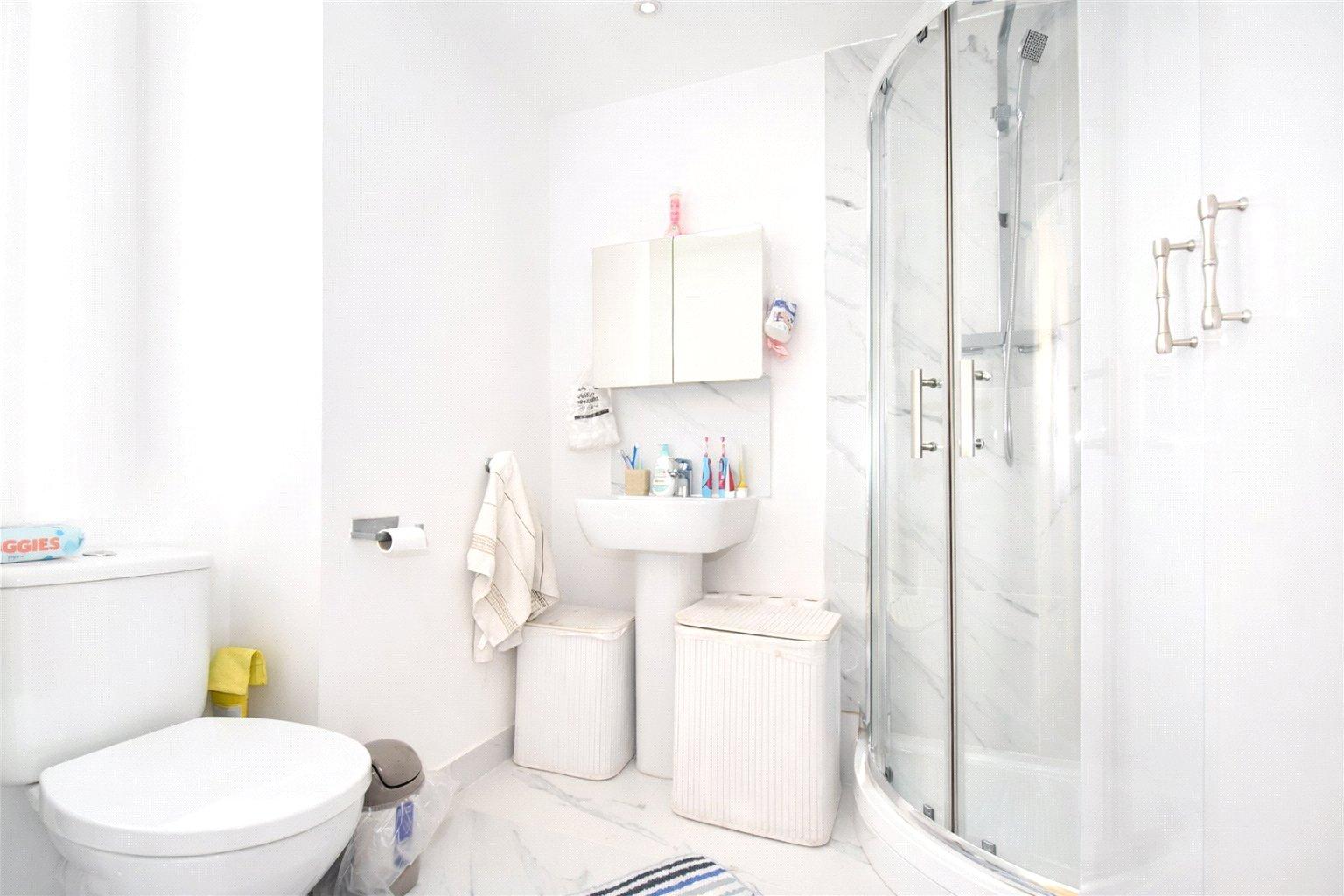 2 bedroom property for sale in Hextable | Robinson Jackson