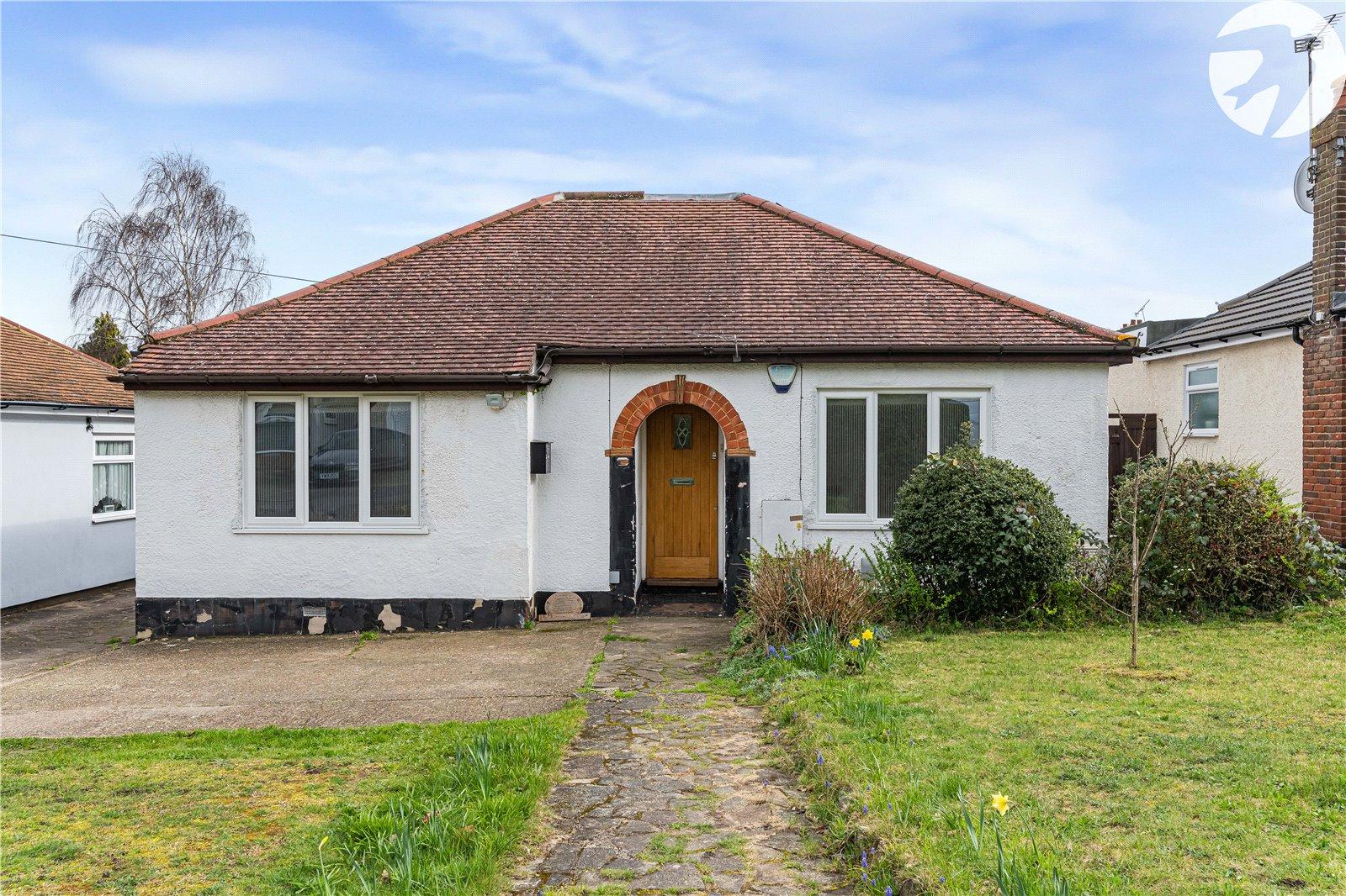 3 bedroom bungalow for sale in Swanley | Robinson Jackson