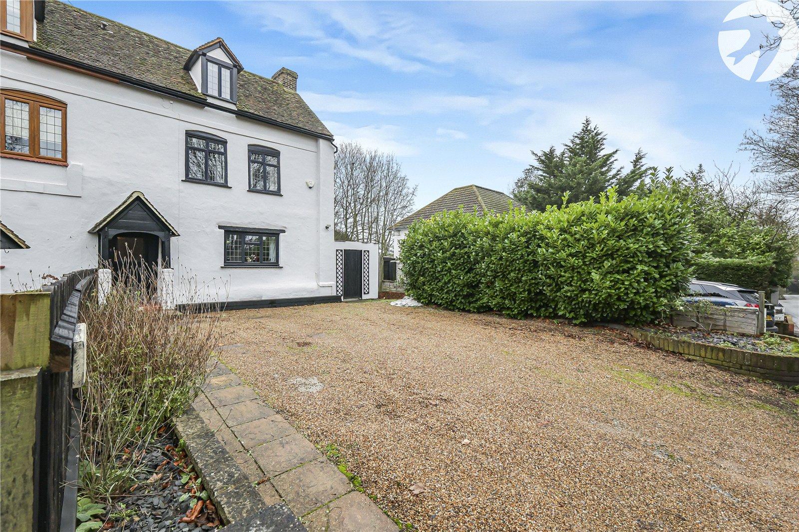 3 bedroom house for sale in Highlands Hill | Robinson Jackson