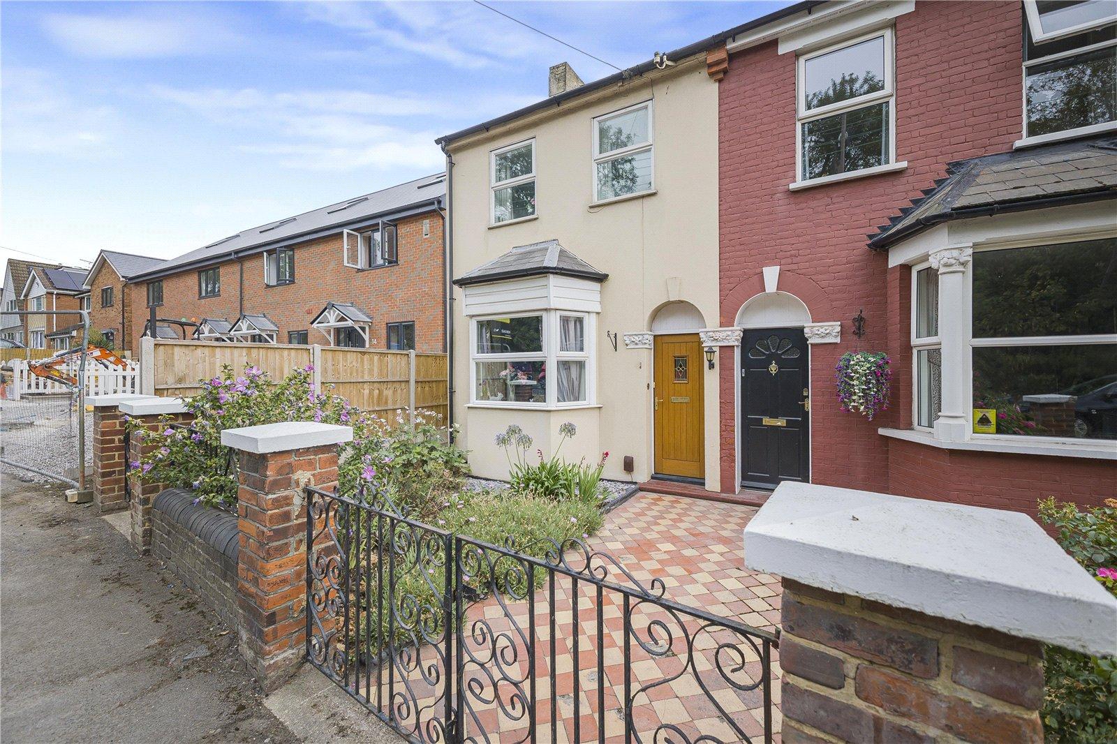 3 bedroom house for sale in Hextable | Robinson Jackson