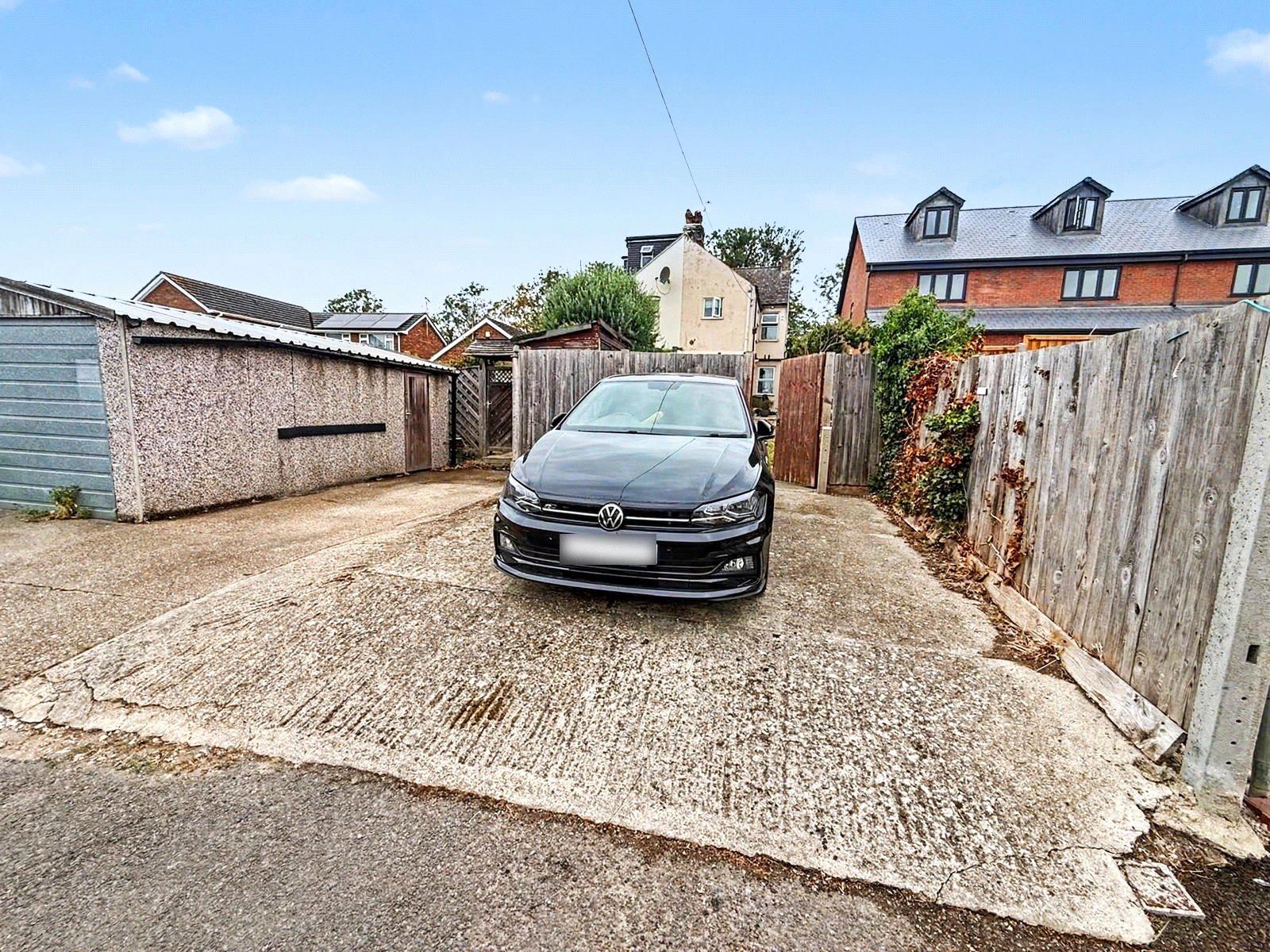 3 bedroom house for sale in Hextable | Robinson Jackson