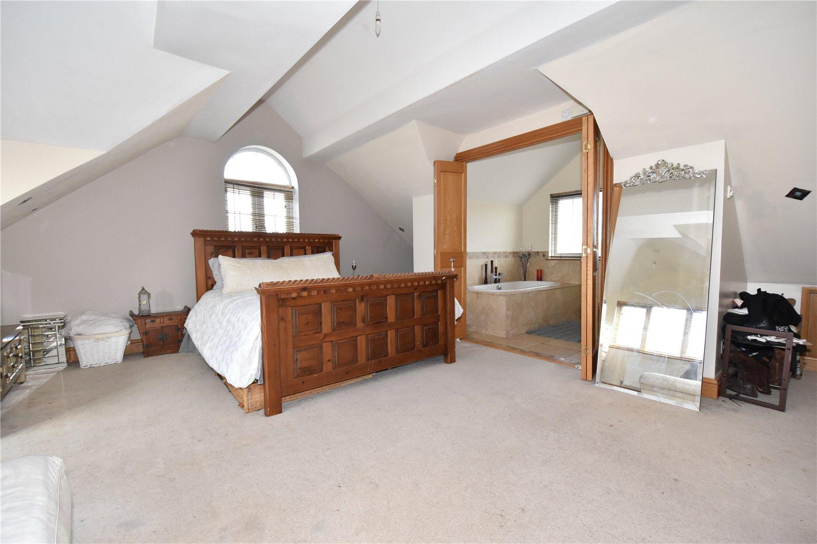 5 bedroom house for sale in West Kingsdown | Robinson Jackson