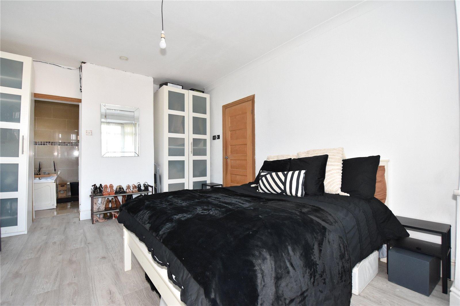5 bedroom house for sale in West Kingsdown | Robinson Jackson