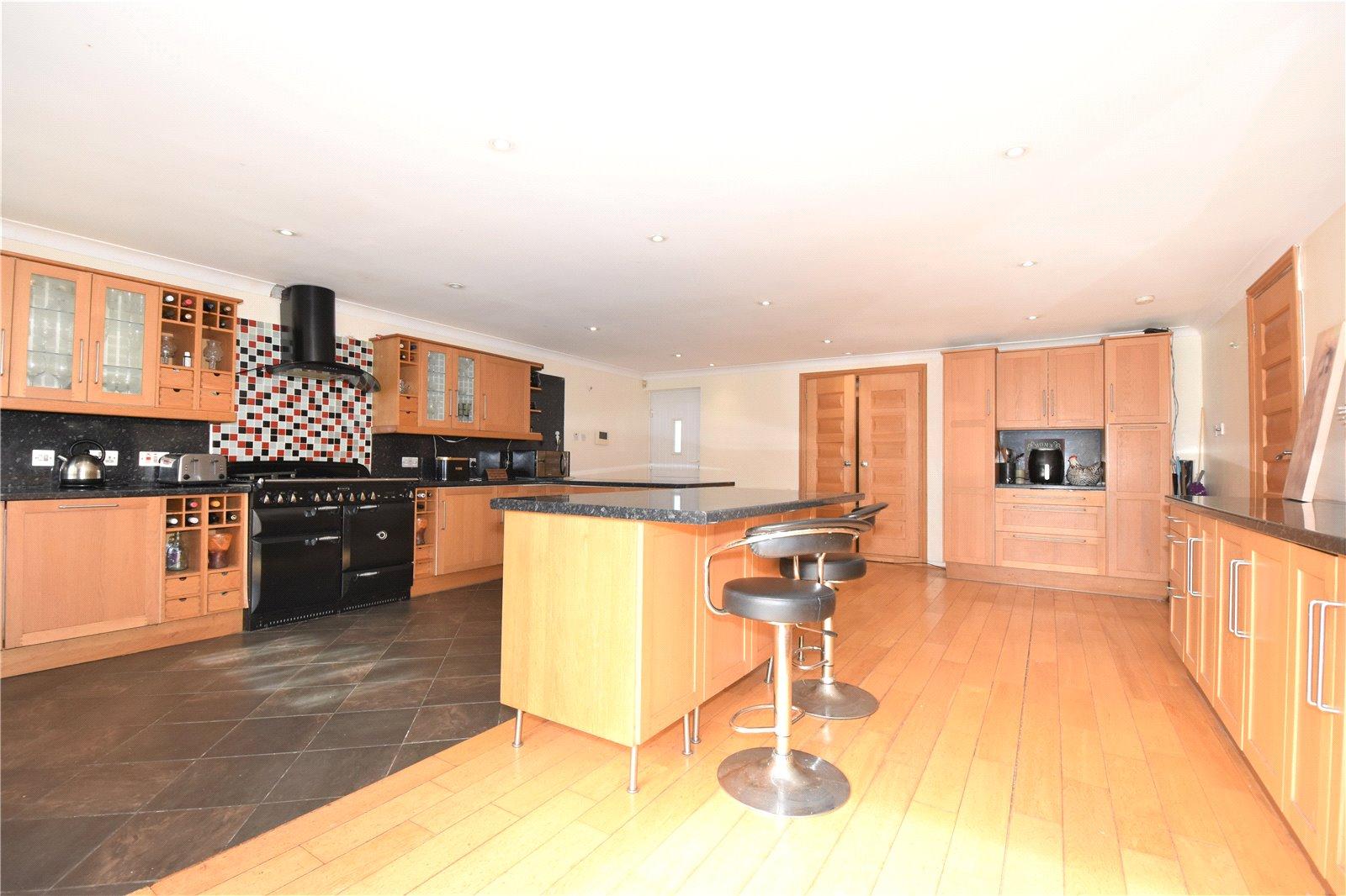 5 bedroom house for sale in West Kingsdown | Robinson Jackson