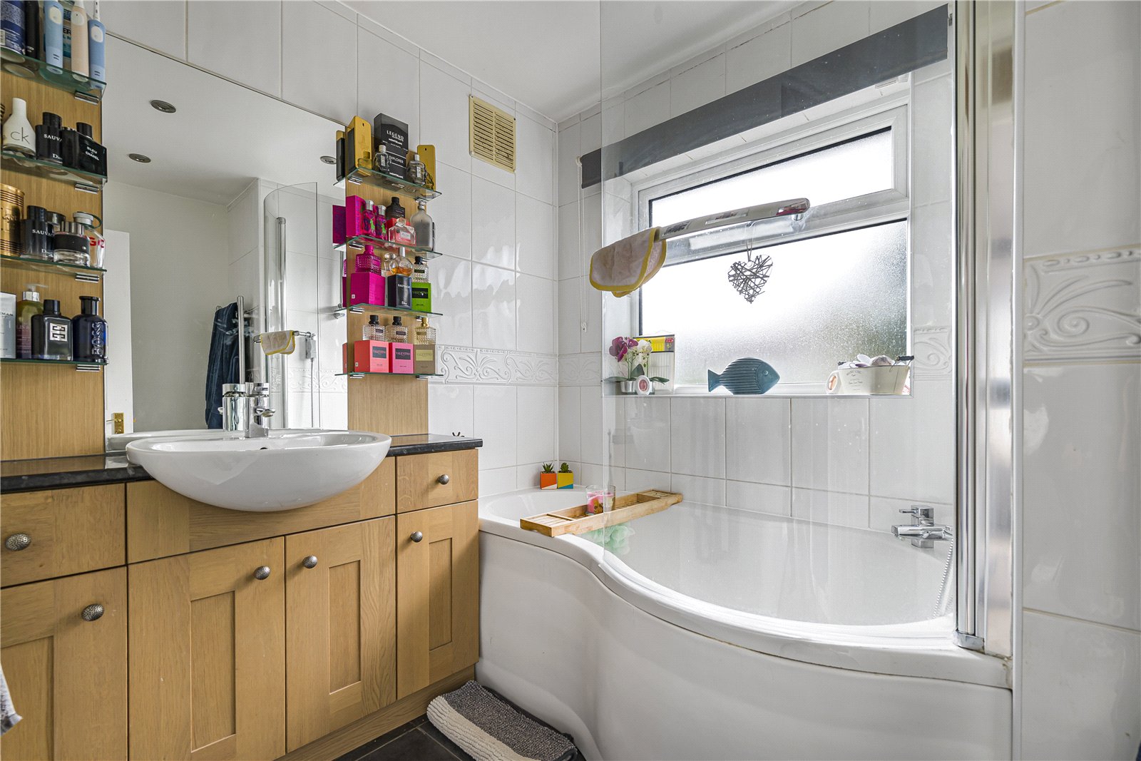 3 bedroom house for sale in Hextable | Robinson Jackson