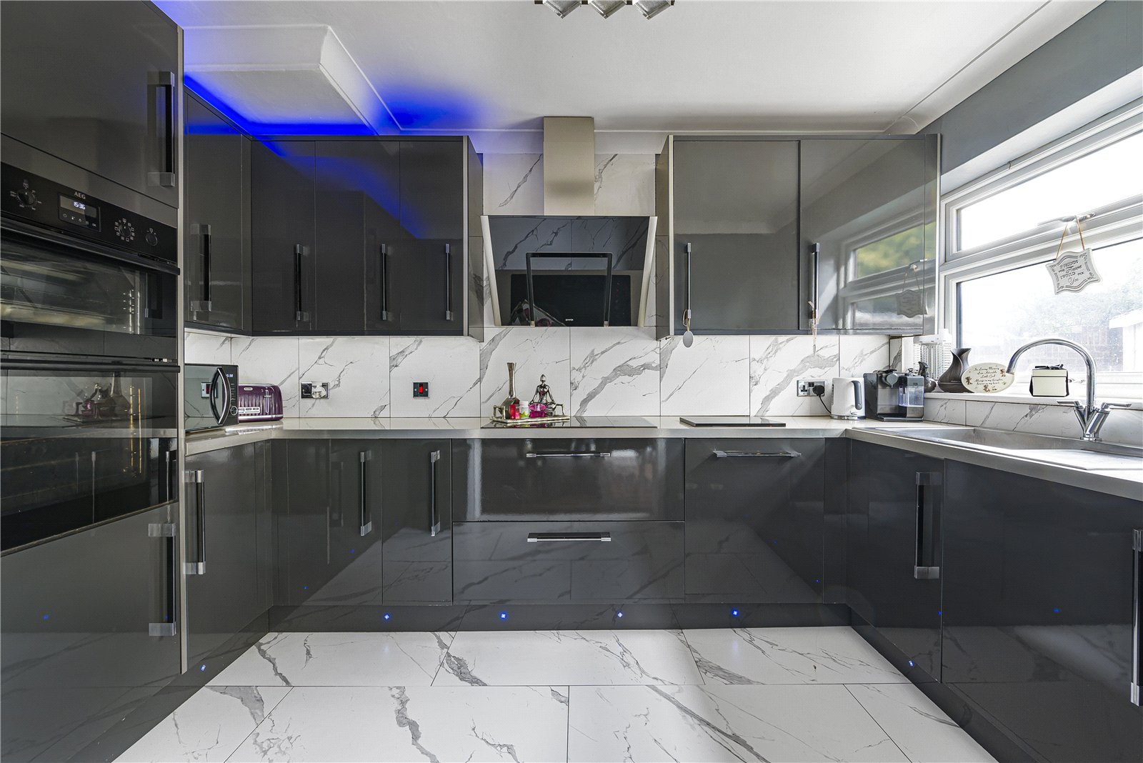3 bedroom house for sale in Hextable | Robinson Jackson