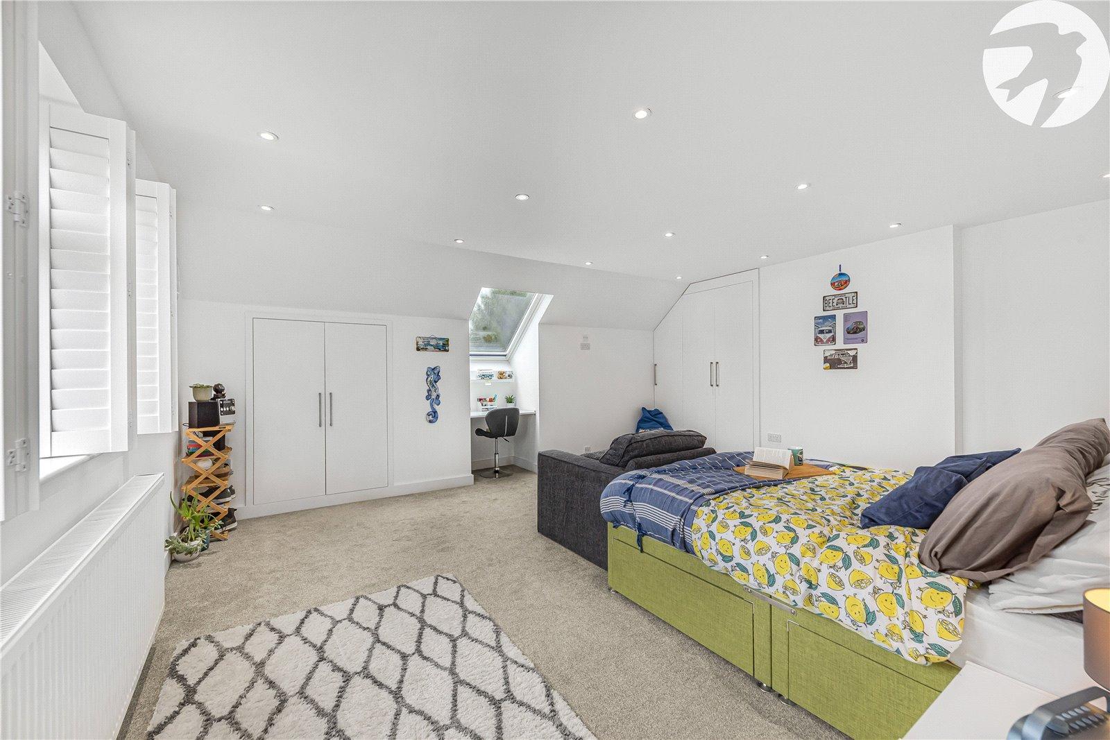 5 bedroom house for sale in West Kingsdown | Robinson Jackson