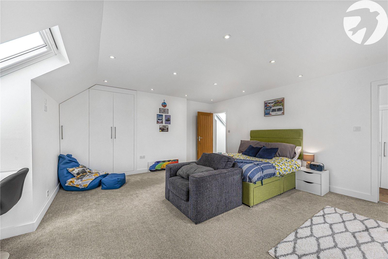 5 bedroom house for sale in West Kingsdown | Robinson Jackson