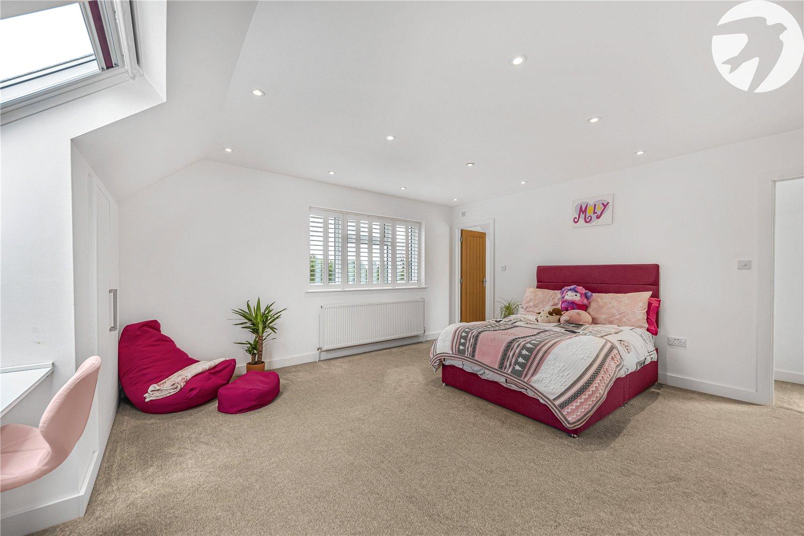 5 bedroom house for sale in West Kingsdown | Robinson Jackson