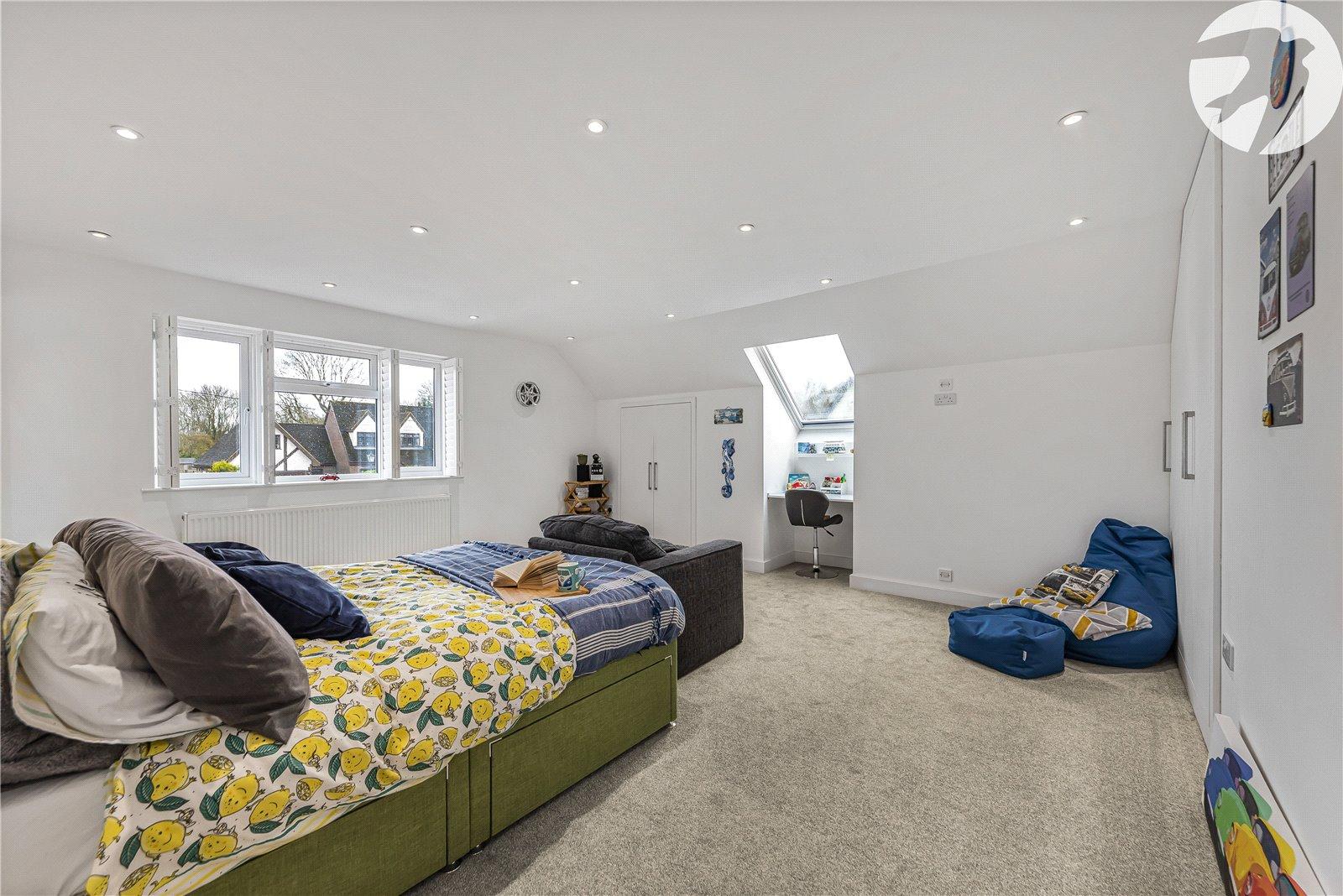 5 bedroom house for sale in West Kingsdown | Robinson Jackson