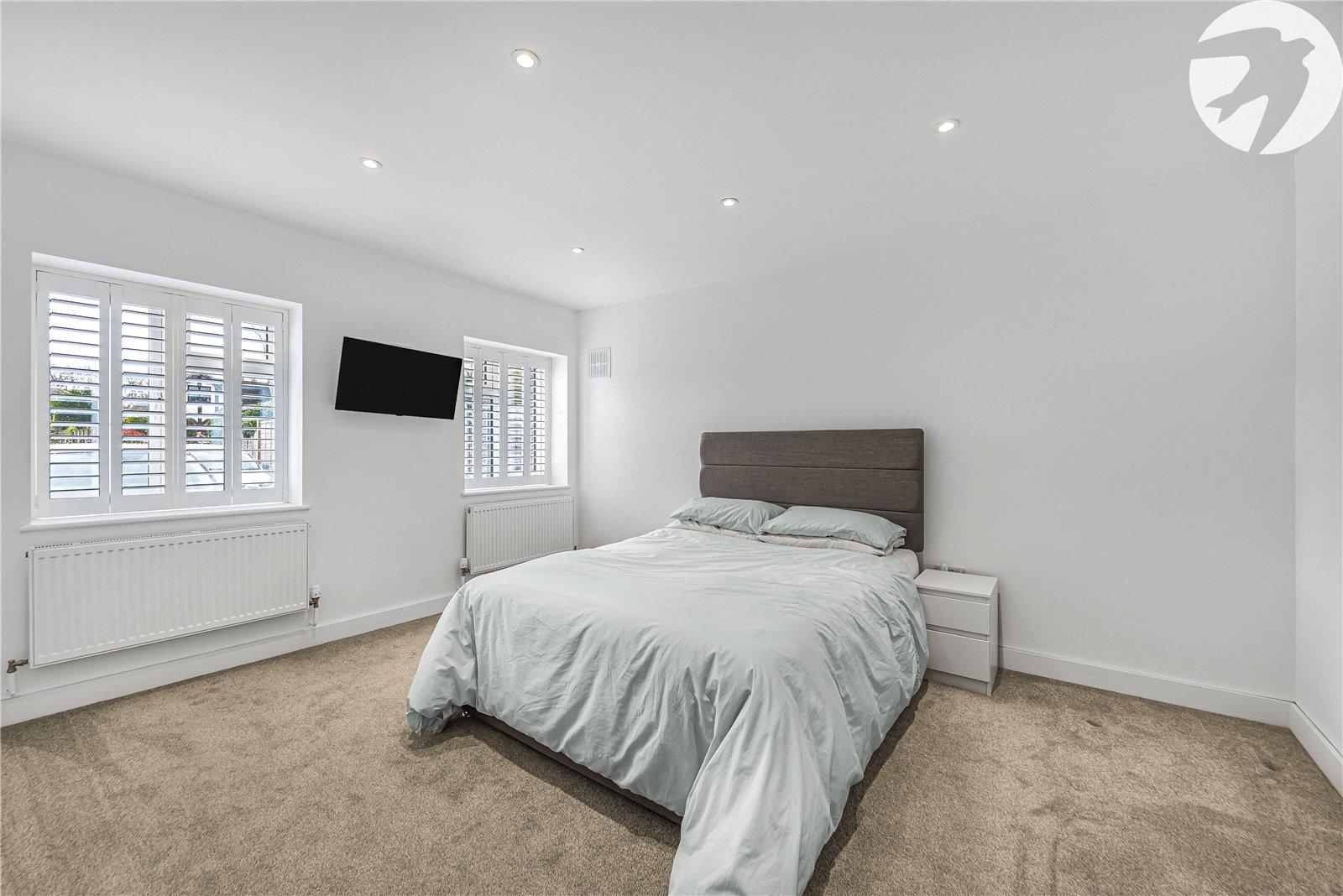 5 bedroom house for sale in West Kingsdown | Robinson Jackson