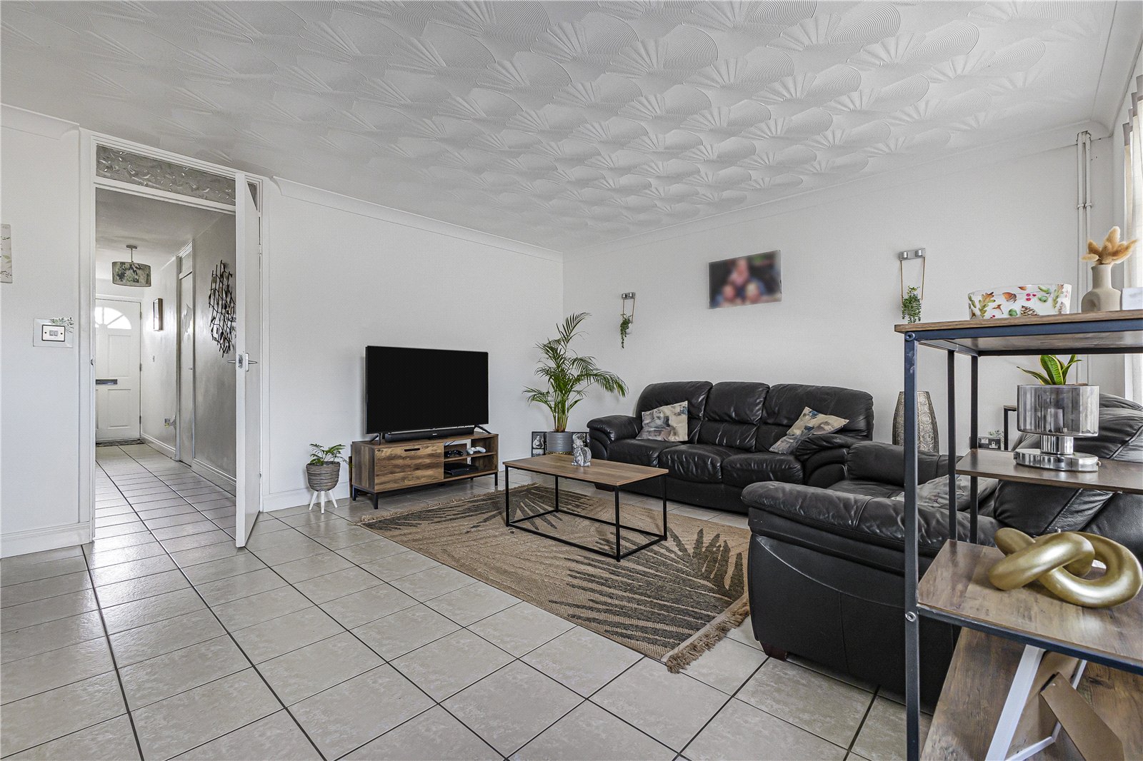 3 bedroom house for sale in Hextable | Robinson Jackson