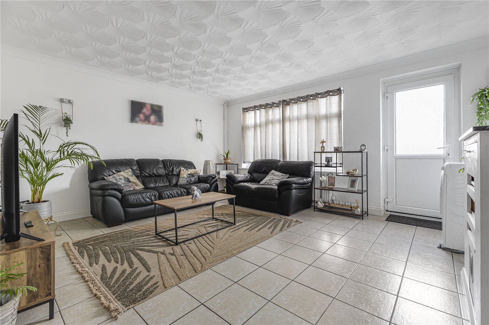 3 bedroom house for sale in Hextable | Robinson Jackson