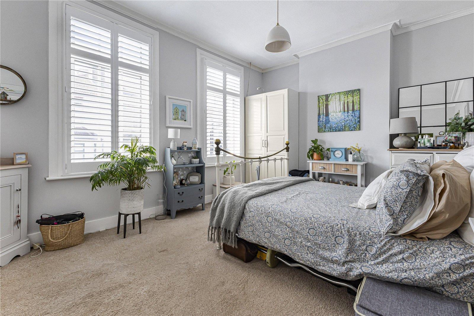 3 bedroom house for sale in Hextable | Robinson Jackson