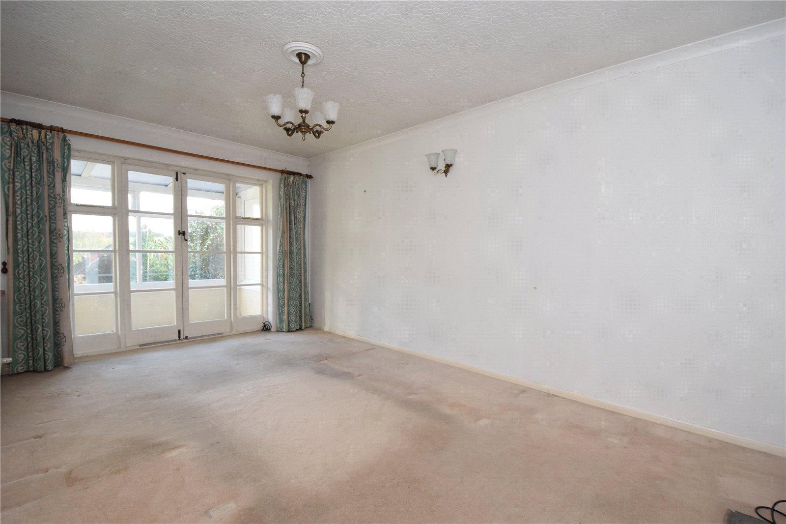 3 bedroom bungalow for sale in Hextable | Robinson Jackson