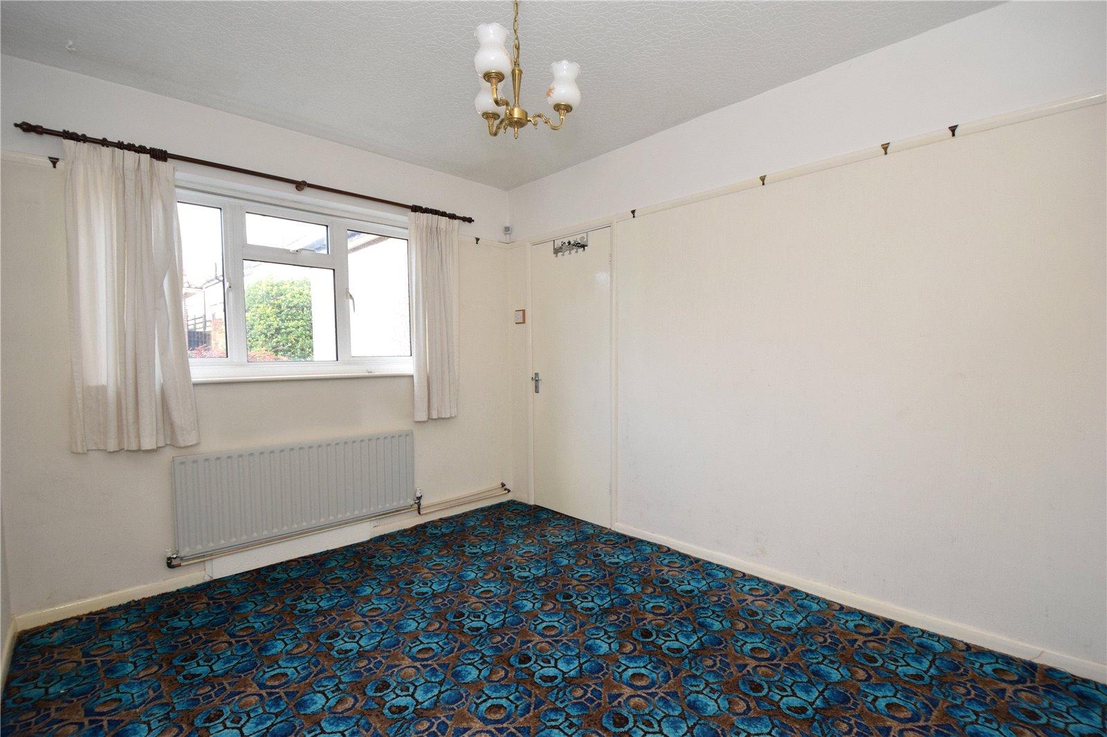 3 bedroom bungalow for sale in Hextable | Robinson Jackson