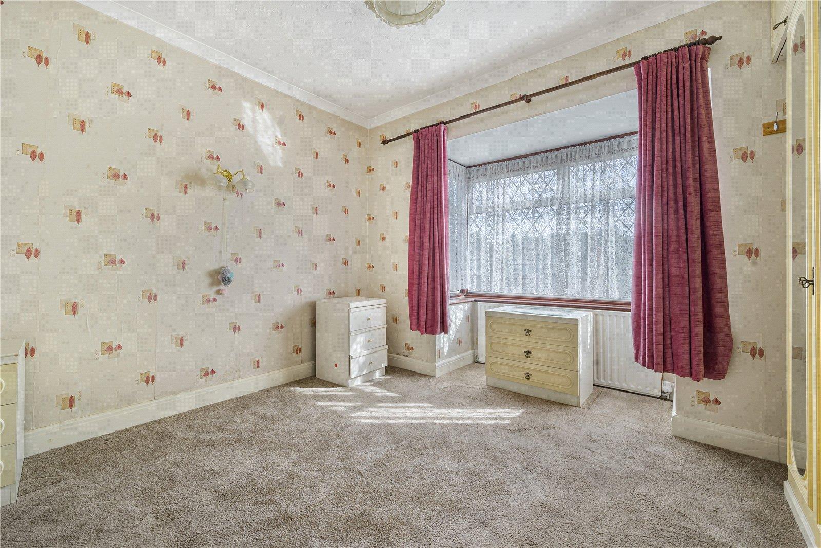 3 bedroom bungalow for sale in Hextable | Robinson Jackson