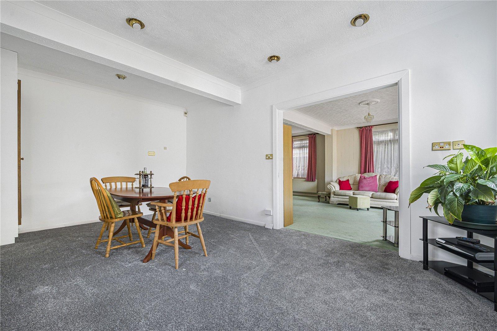 3 bedroom bungalow for sale in Hextable | Robinson Jackson