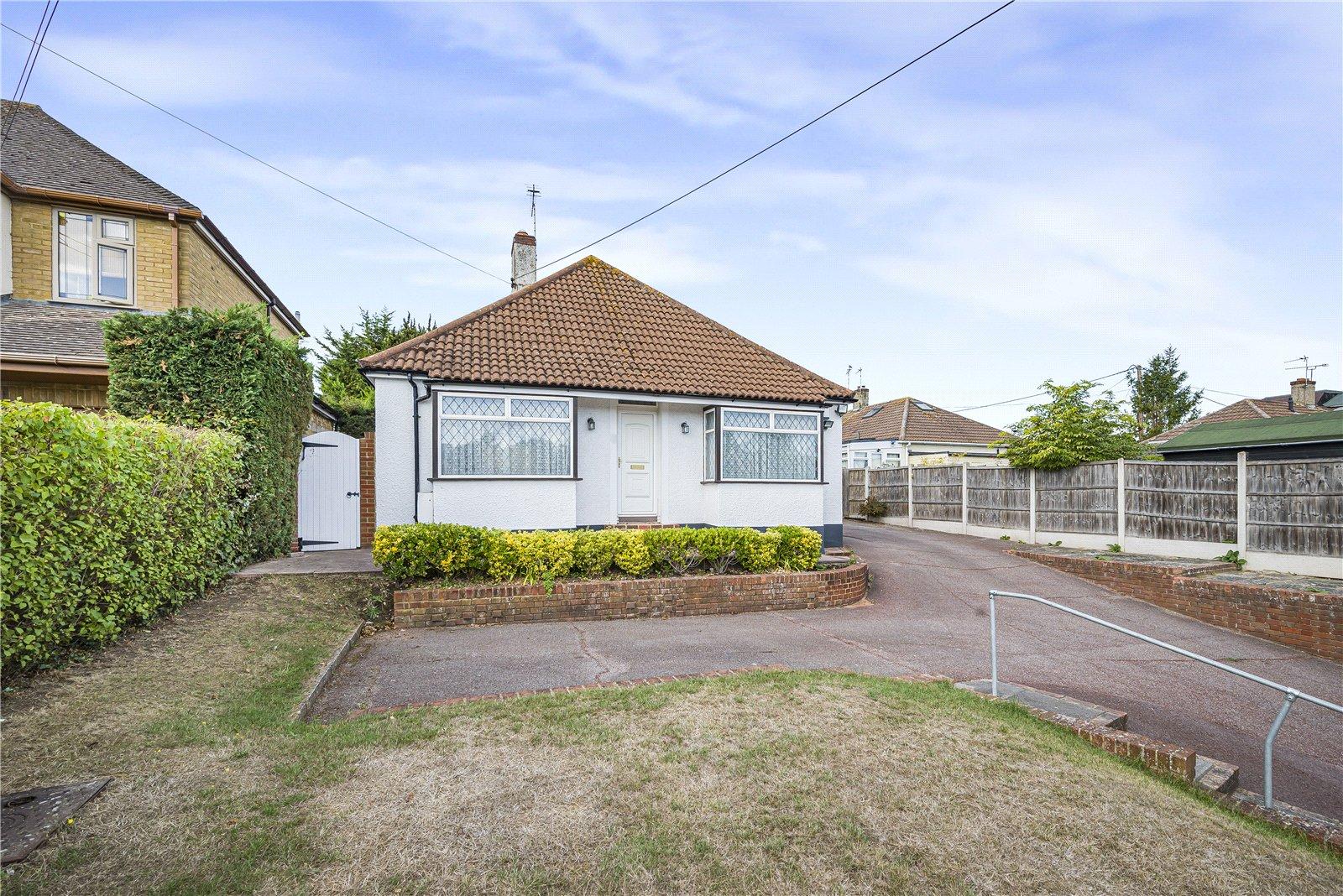 3 bedroom bungalow for sale in Hextable | Robinson Jackson