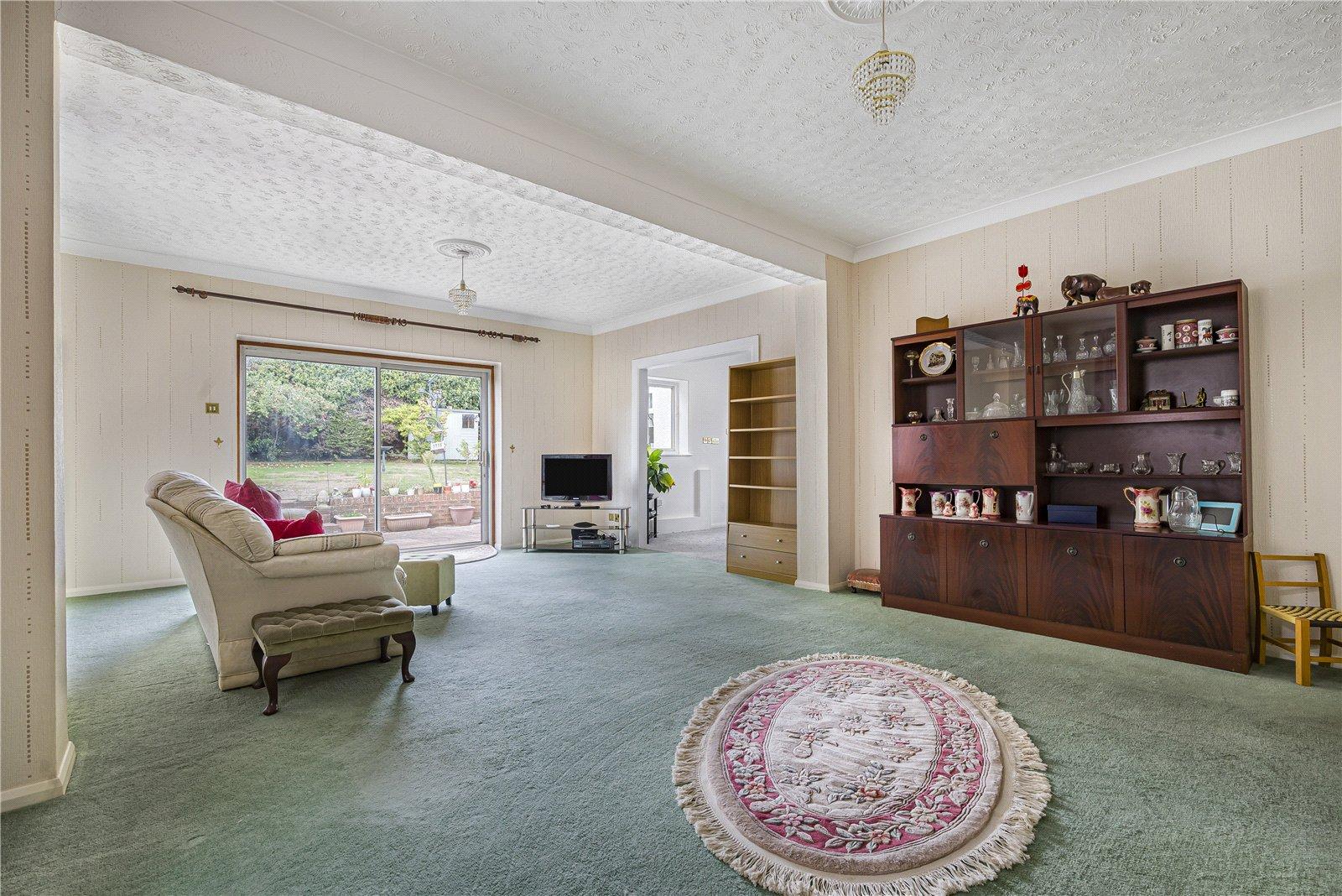3 bedroom bungalow for sale in Hextable | Robinson Jackson