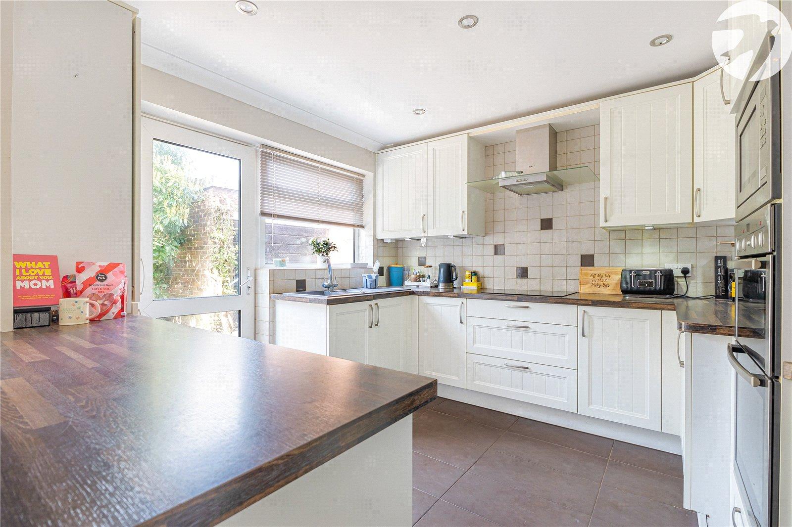 4 bedroom house for sale in Hextable | Robinson Jackson