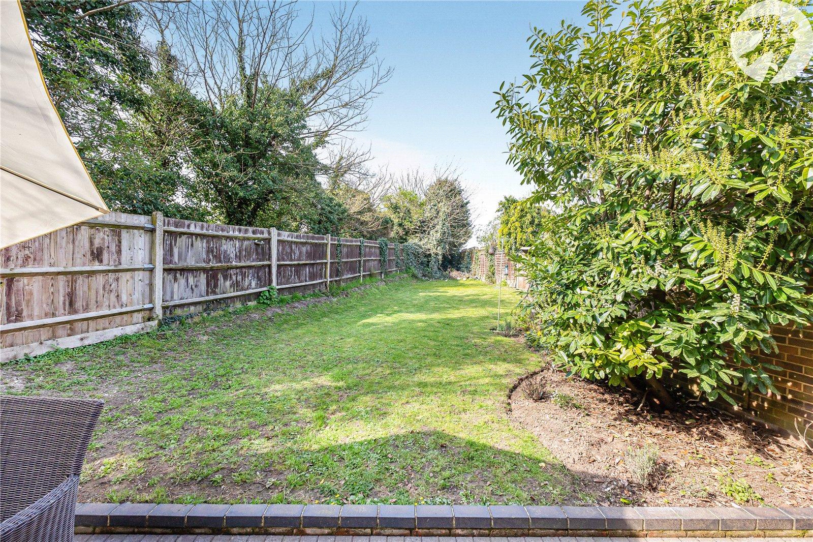 4 bedroom house for sale in Hextable | Robinson Jackson