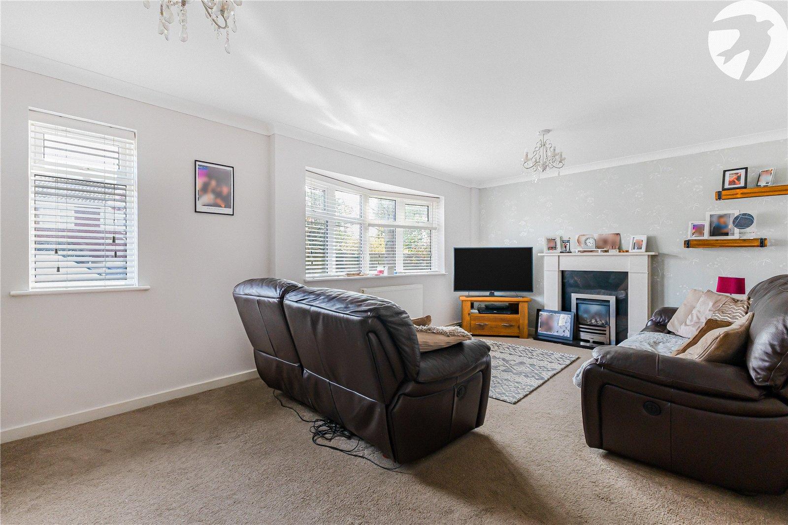 4 bedroom house for sale in Hextable | Robinson Jackson