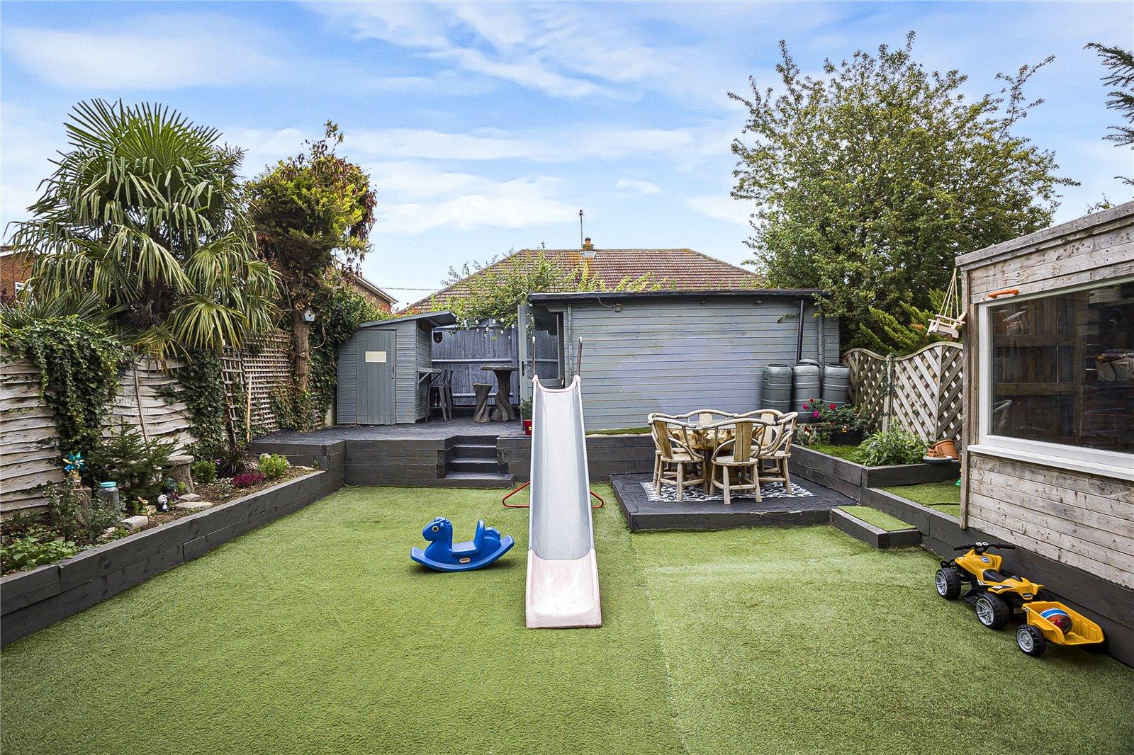 4 bedroom house for sale in Hextable | Robinson Jackson