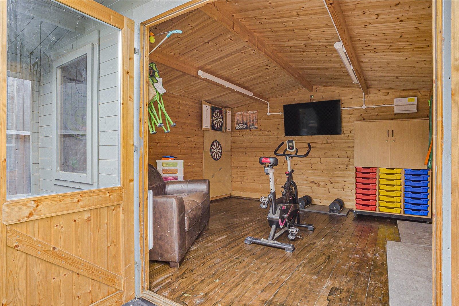 4 bedroom house for sale in Hextable | Robinson Jackson