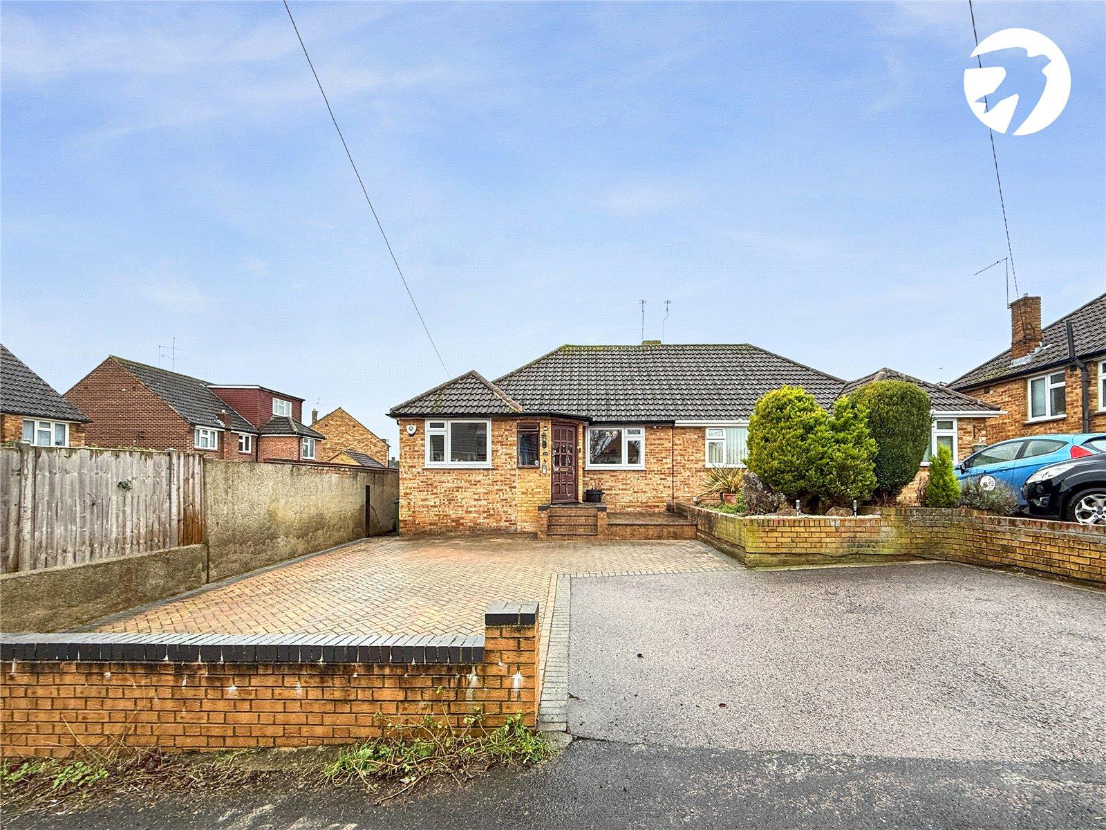 3 bedroom bungalow for sale in Hextable | Robinson Jackson