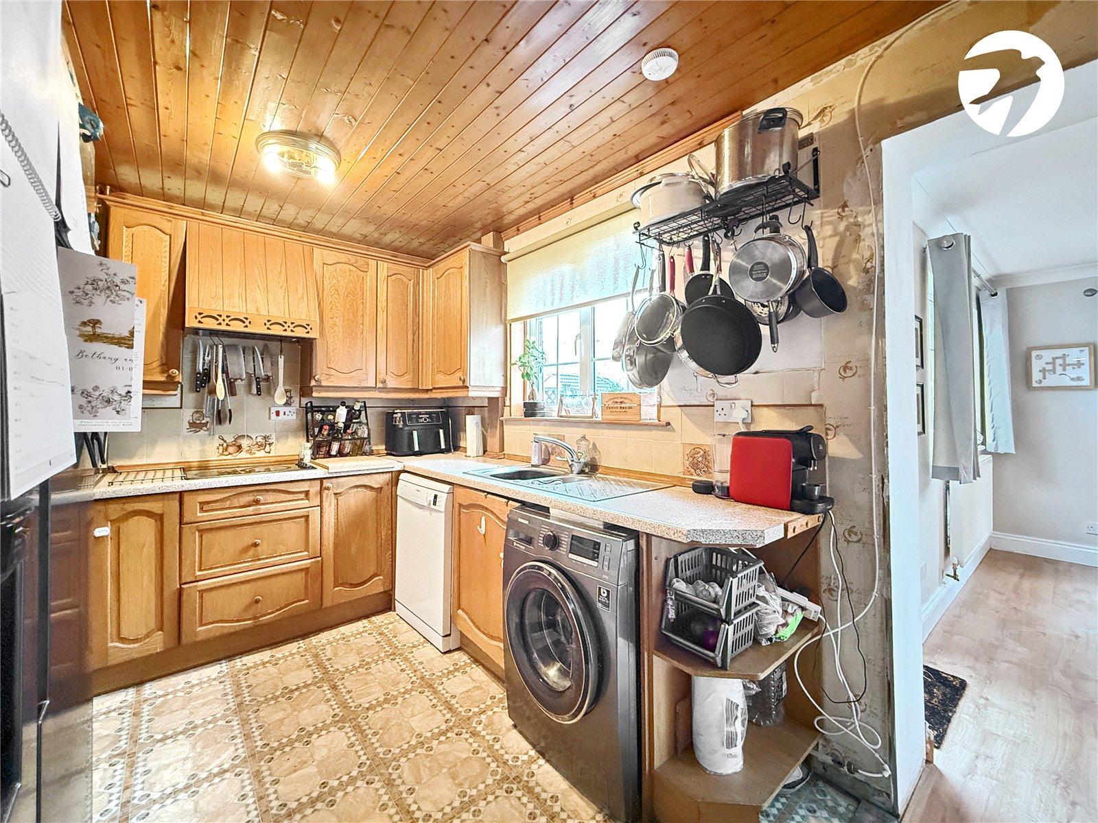 3 bedroom bungalow for sale in Hextable | Robinson Jackson