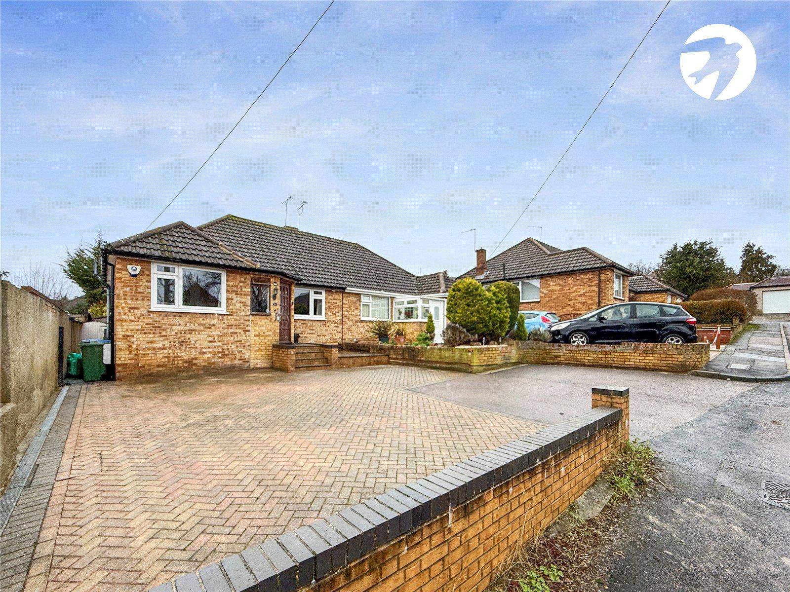 3 bedroom bungalow for sale in Hextable | Robinson Jackson