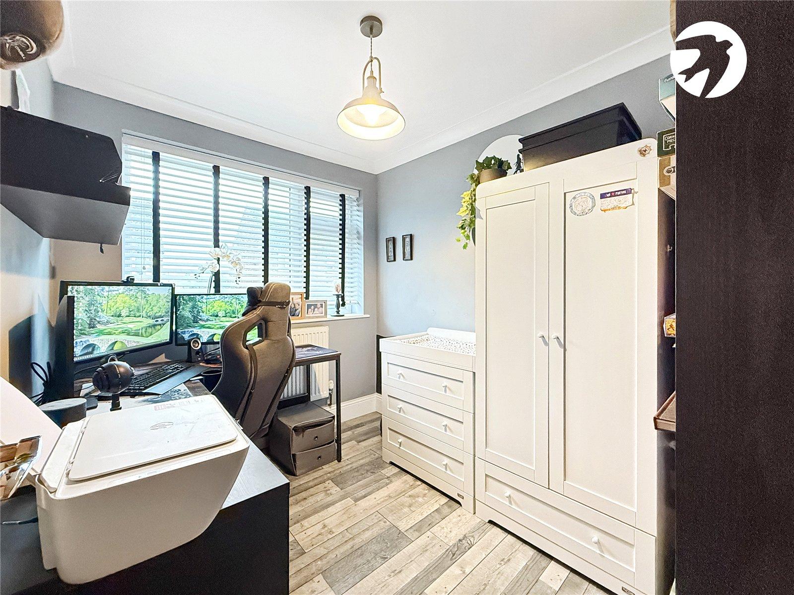 3 bedroom bungalow for sale in Hextable | Robinson Jackson