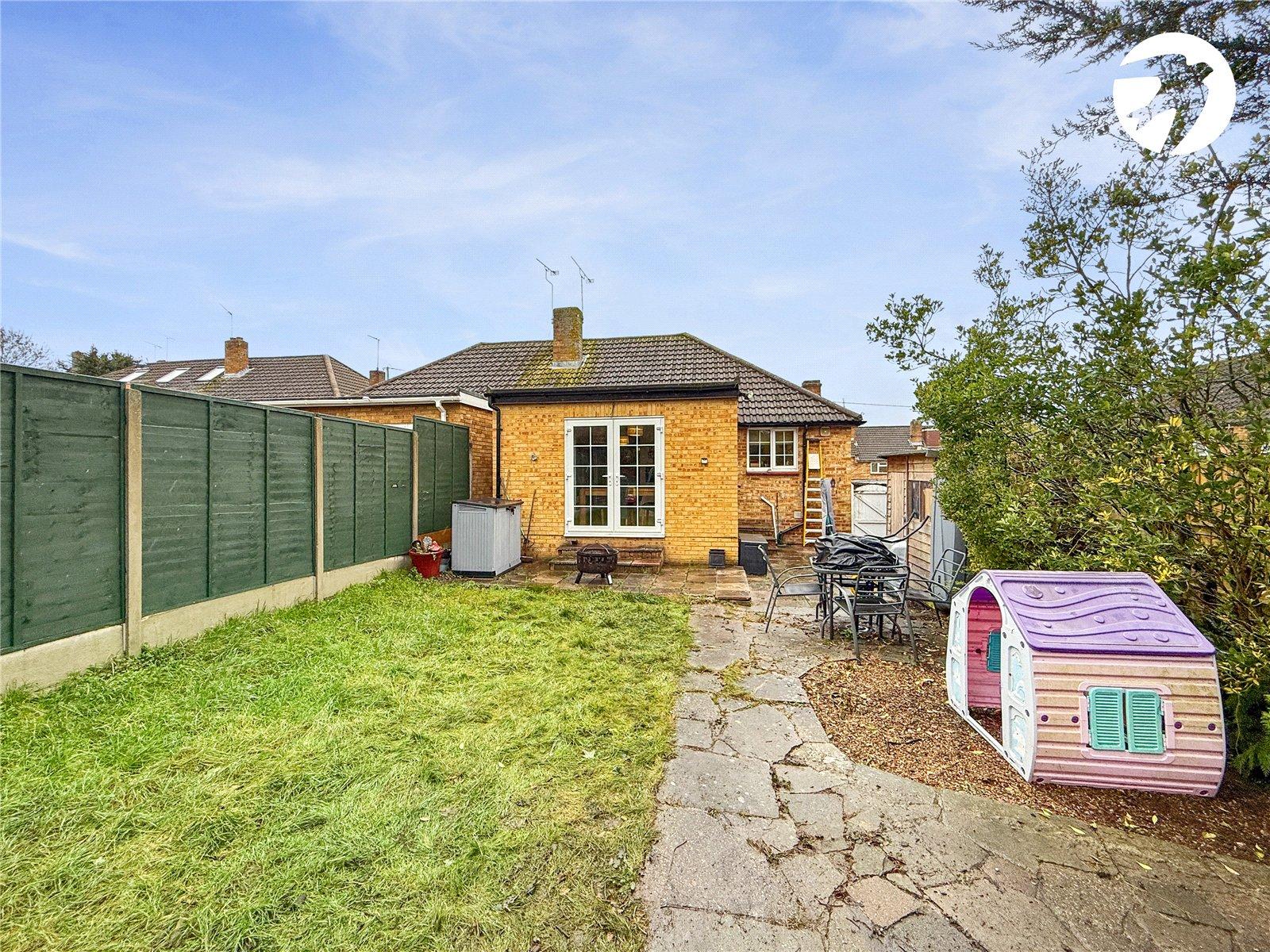 3 bedroom bungalow for sale in Hextable | Robinson Jackson