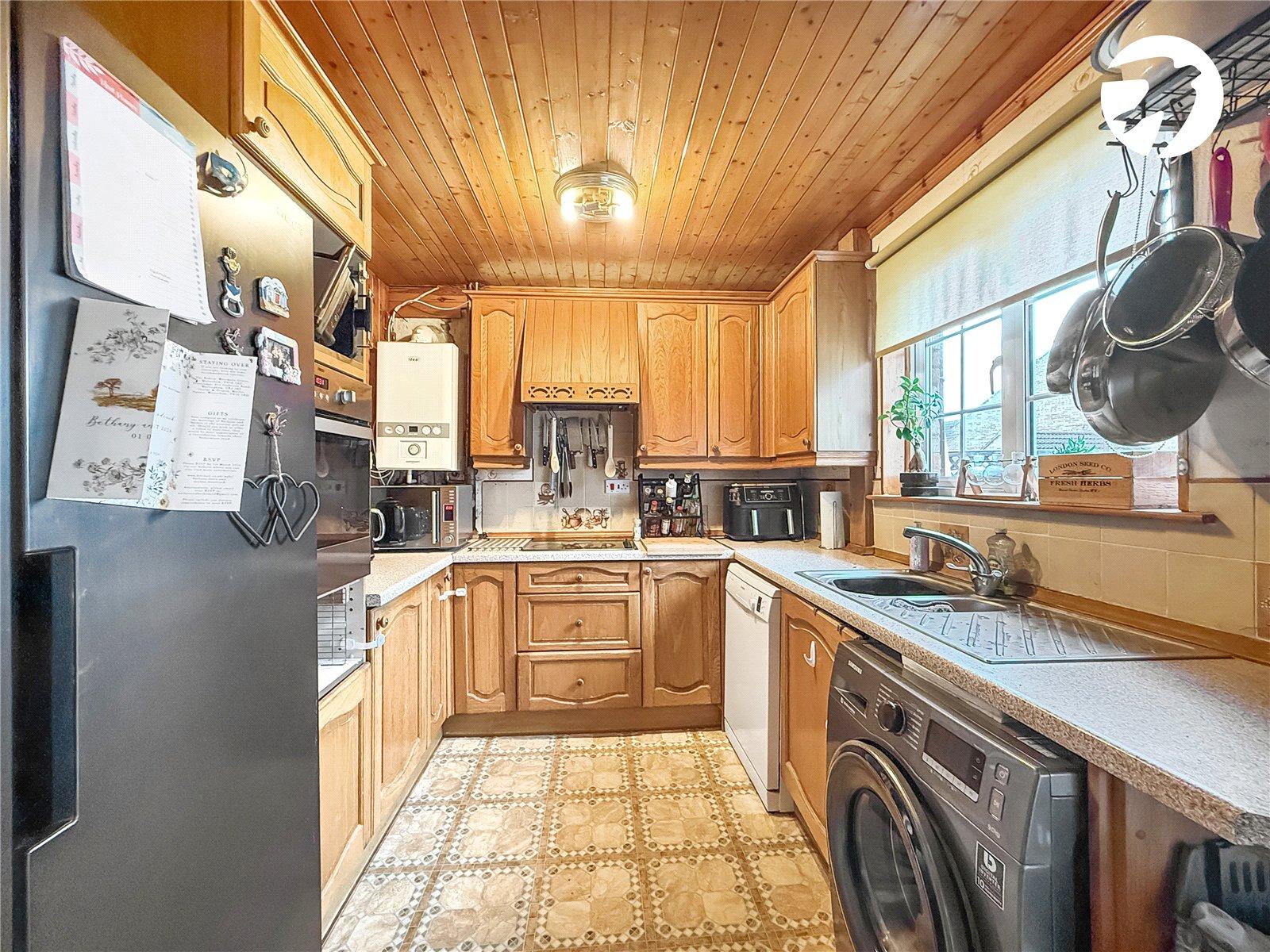 3 bedroom bungalow for sale in Hextable | Robinson Jackson