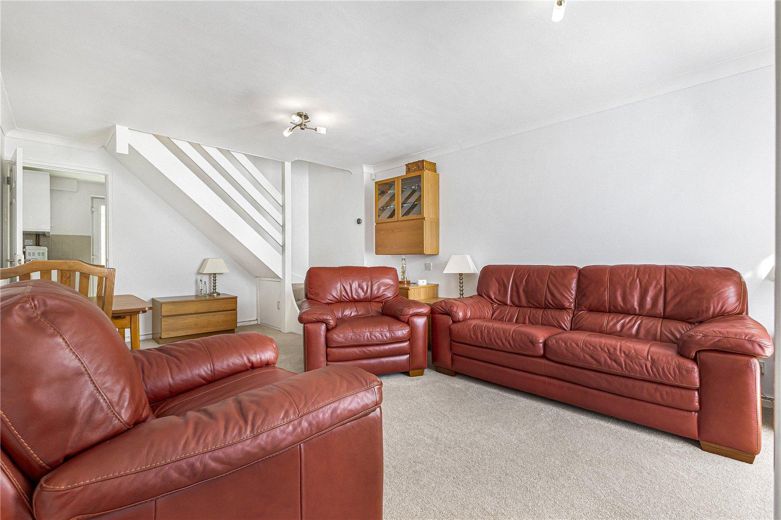 2 bedroom house for sale in Hextable | Robinson Jackson