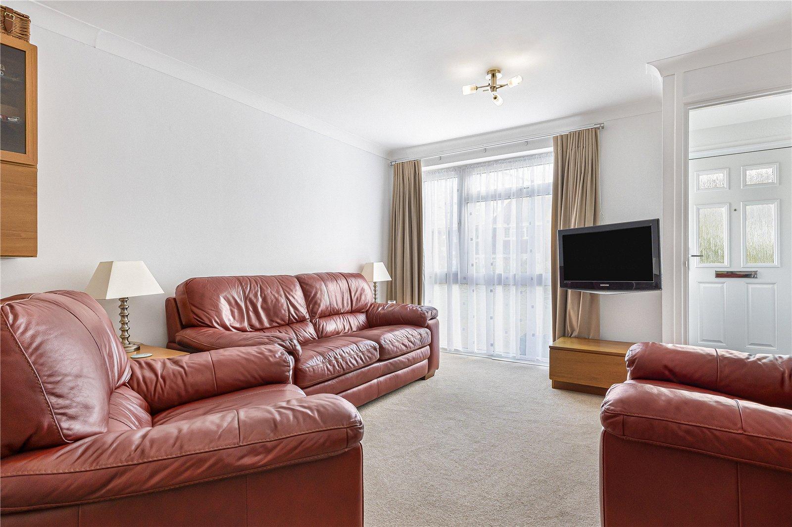 2 bedroom house for sale in Hextable | Robinson Jackson
