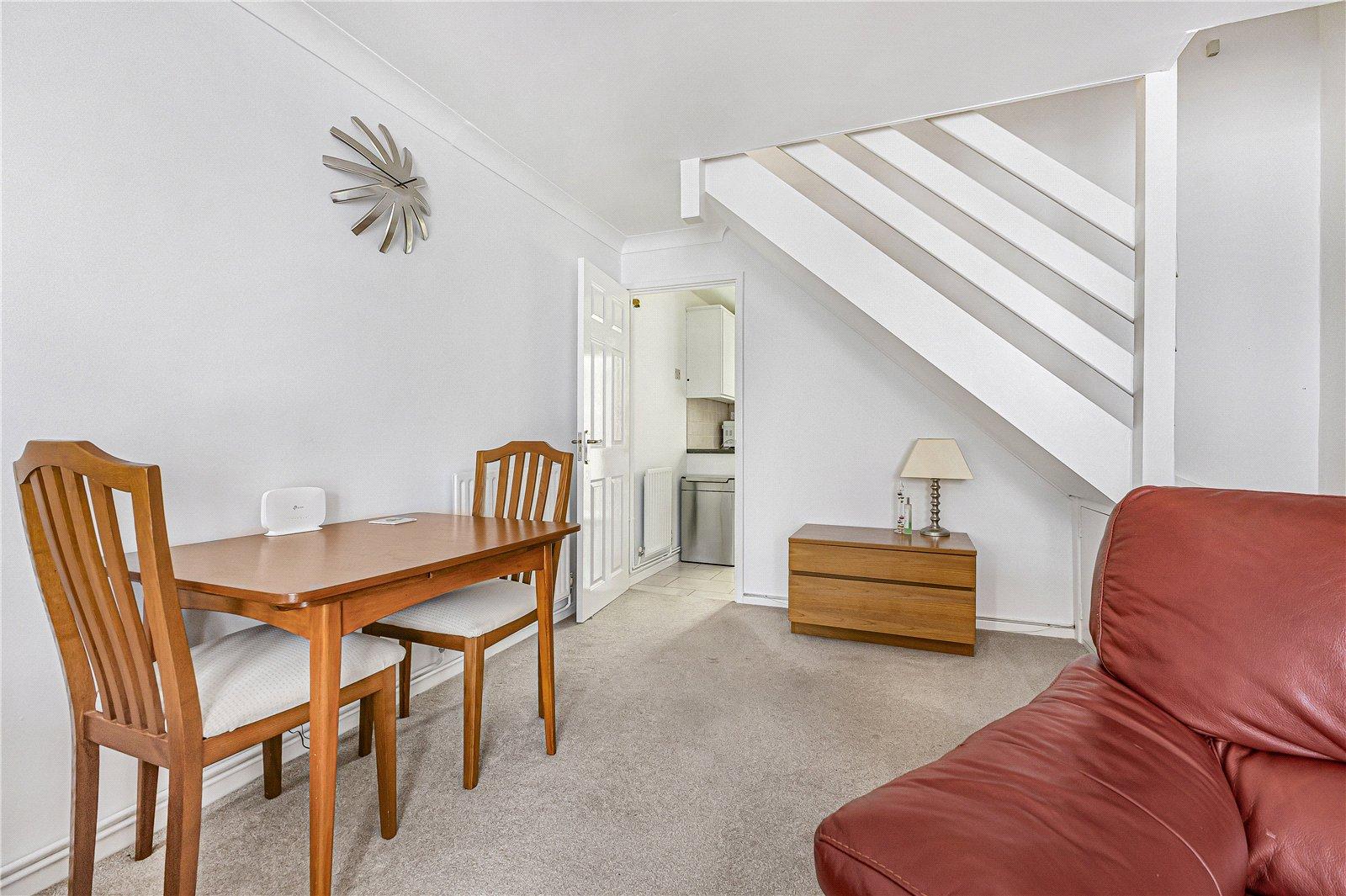 2 bedroom house for sale in Hextable | Robinson Jackson