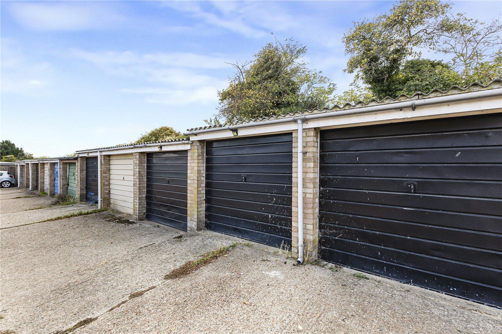 2 bedroom house for sale in Hextable | Robinson Jackson