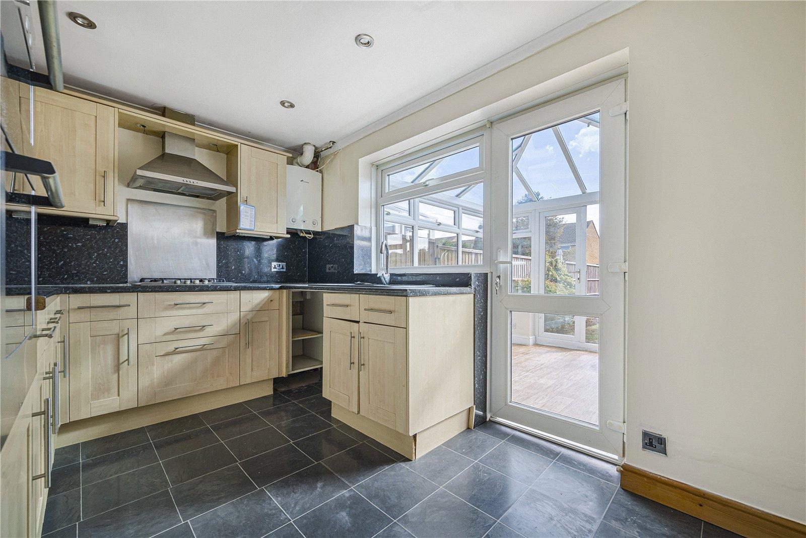 2 bedroom house for sale in Hextable | Robinson Jackson