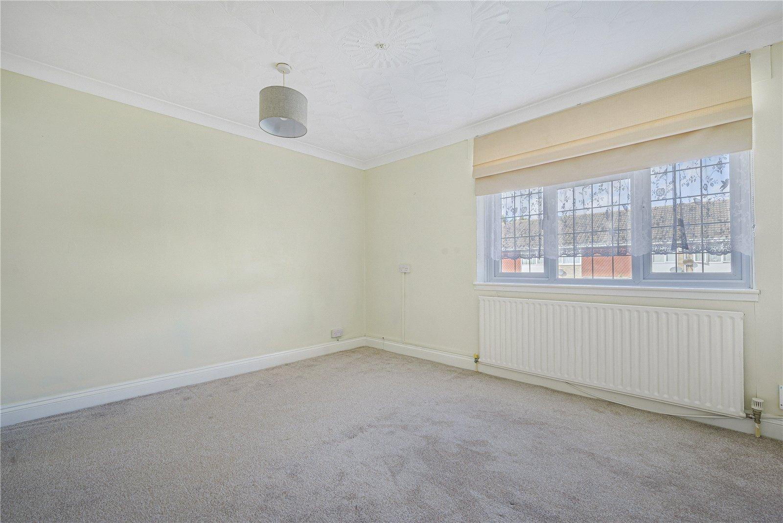 2 bedroom house for sale in Hextable | Robinson Jackson