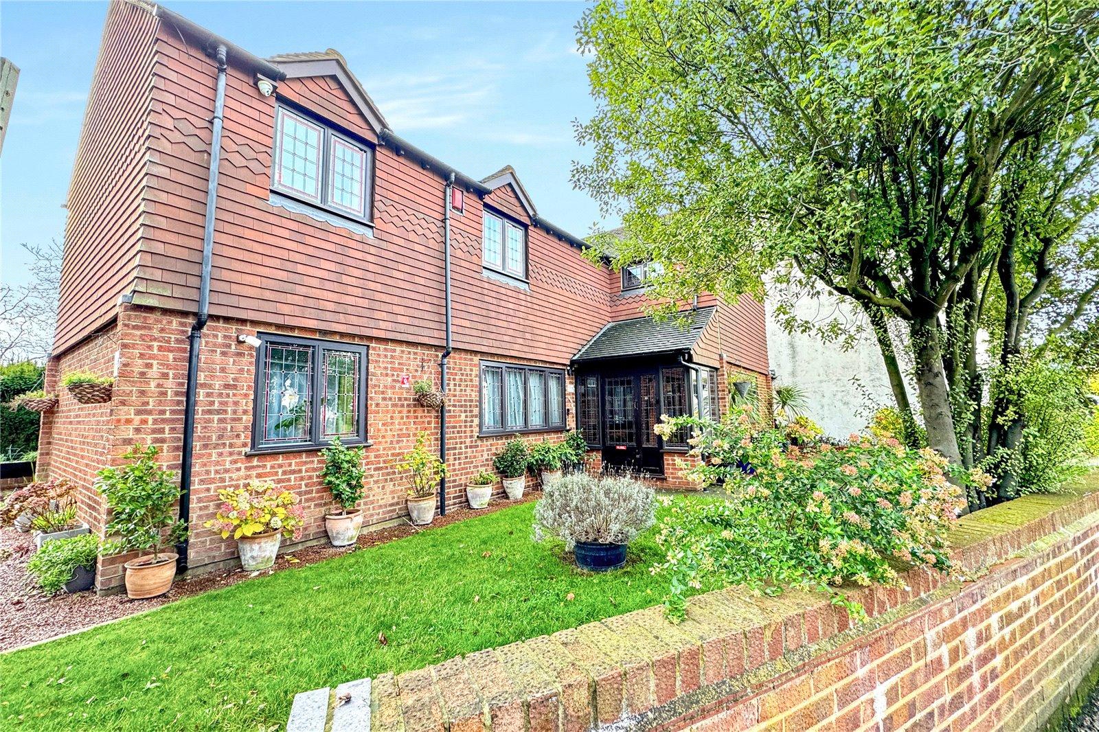 5 bedroom house for sale in Hextable | Robinson Jackson
