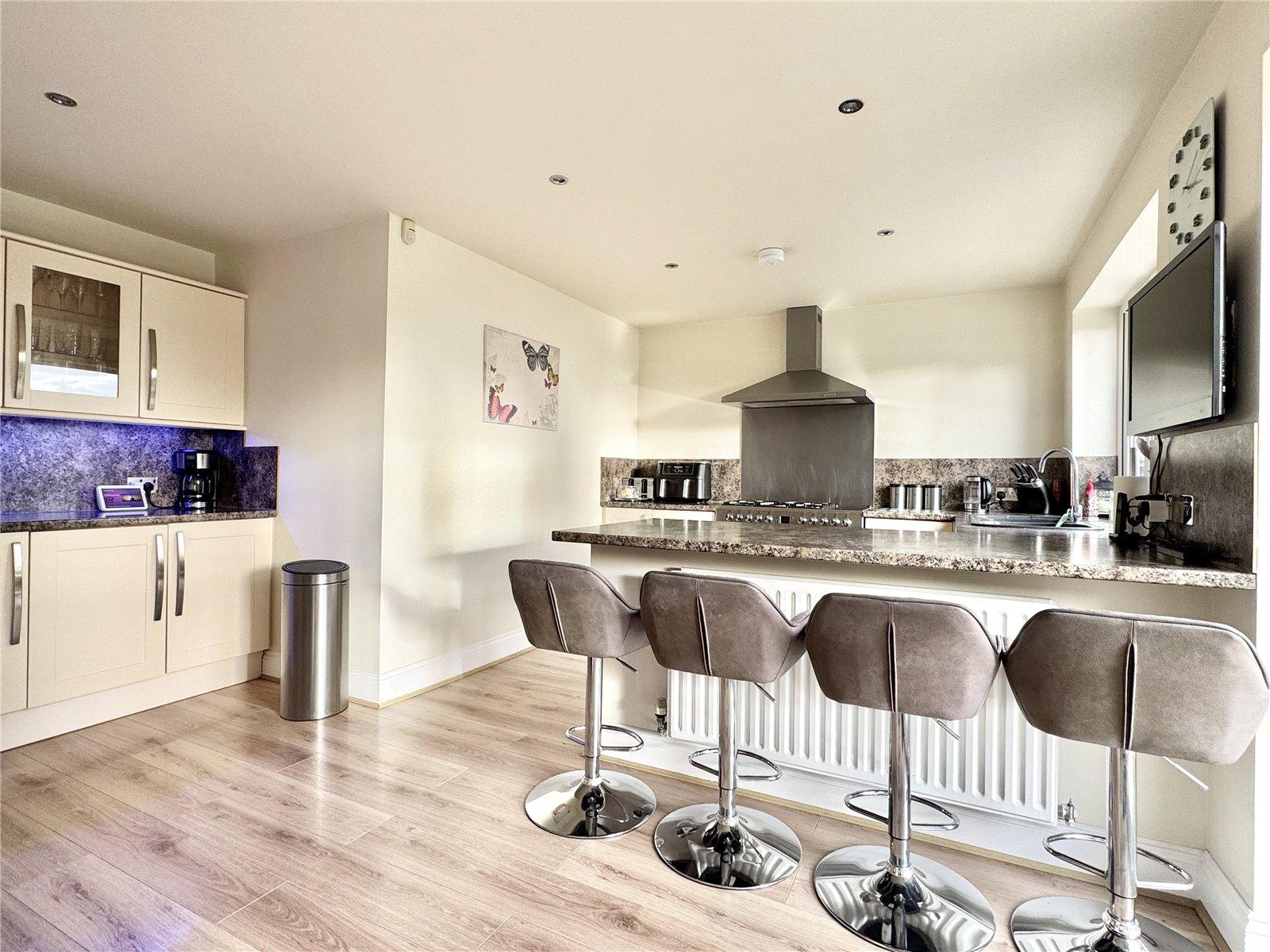 5 bedroom house for sale in Hextable | Robinson Jackson