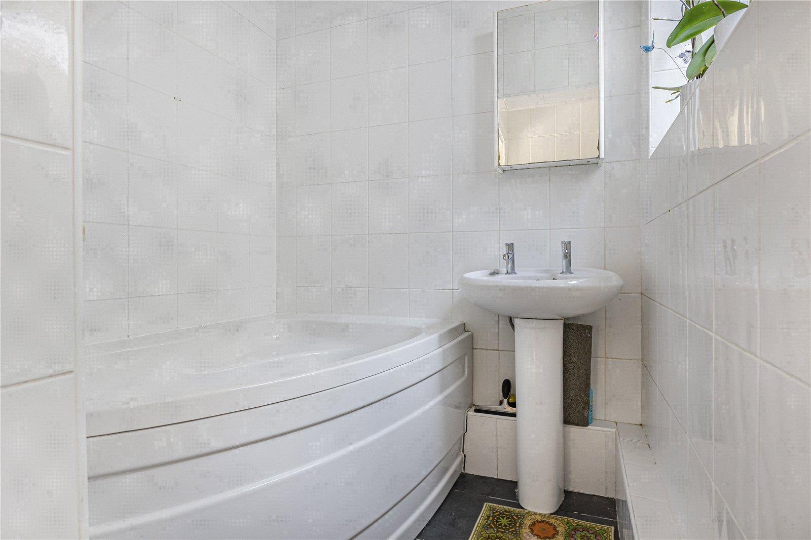 3 bedroom house for sale in Leydenhatch Lane | Robinson Jackson
