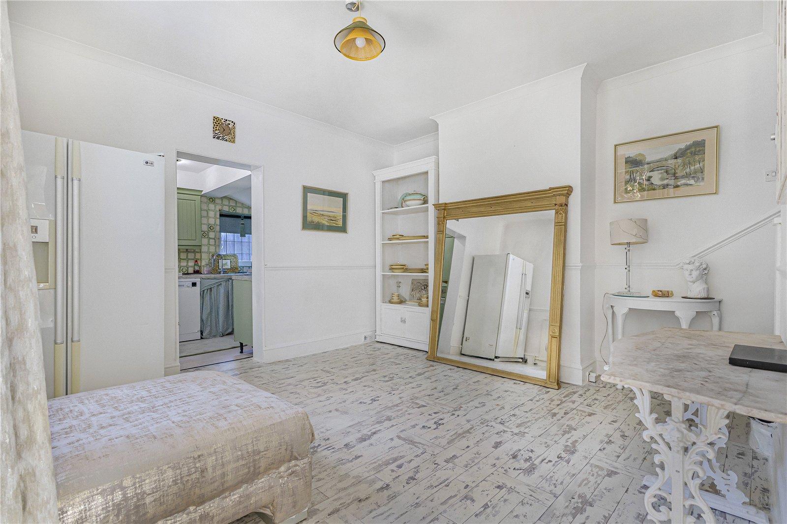 3 bedroom house for sale in Leydenhatch Lane | Robinson Jackson