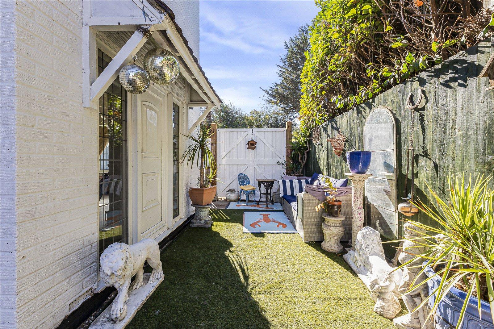 3 bedroom house for sale in Leydenhatch Lane | Robinson Jackson