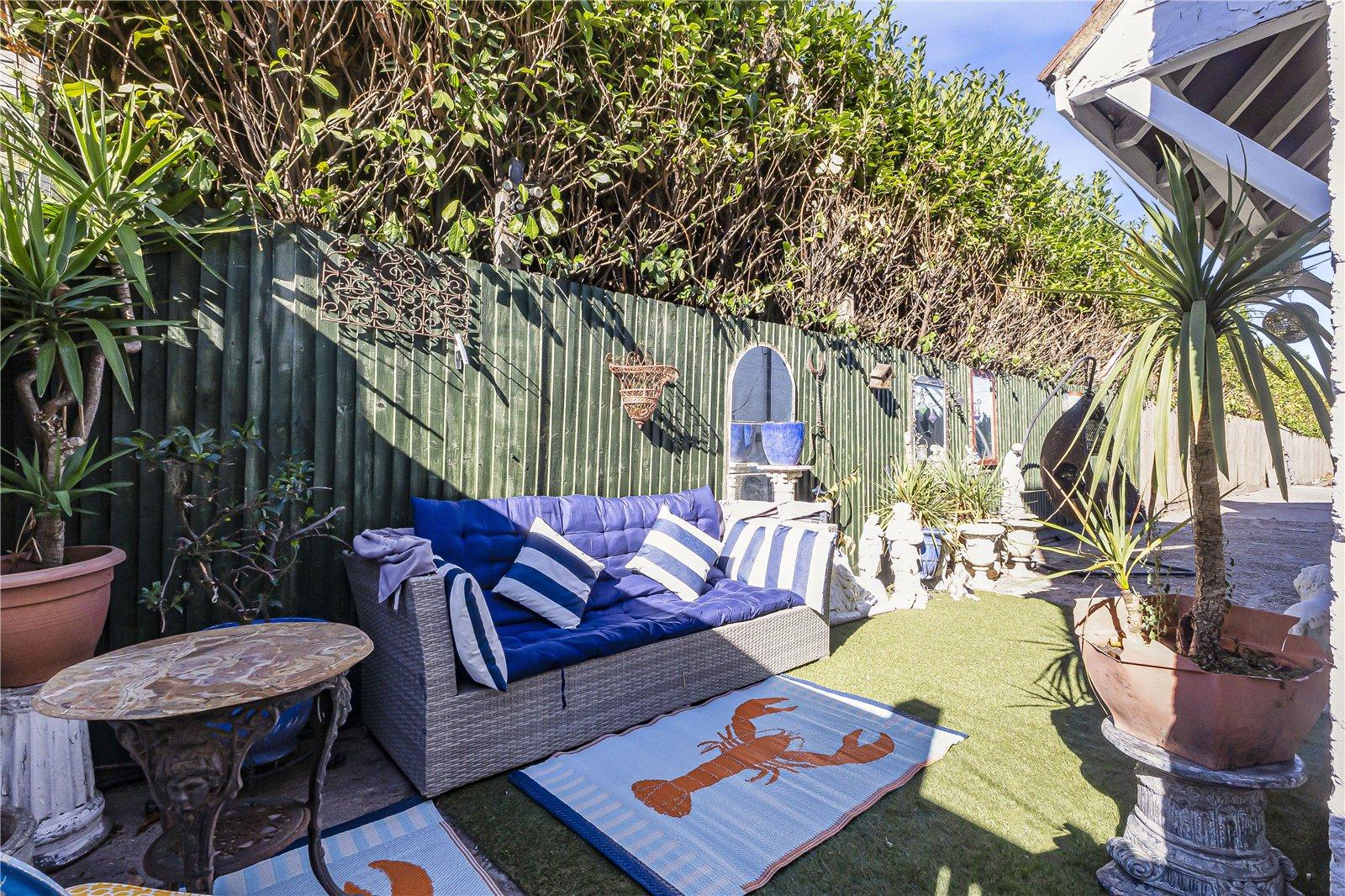 3 bedroom house for sale in Leydenhatch Lane | Robinson Jackson