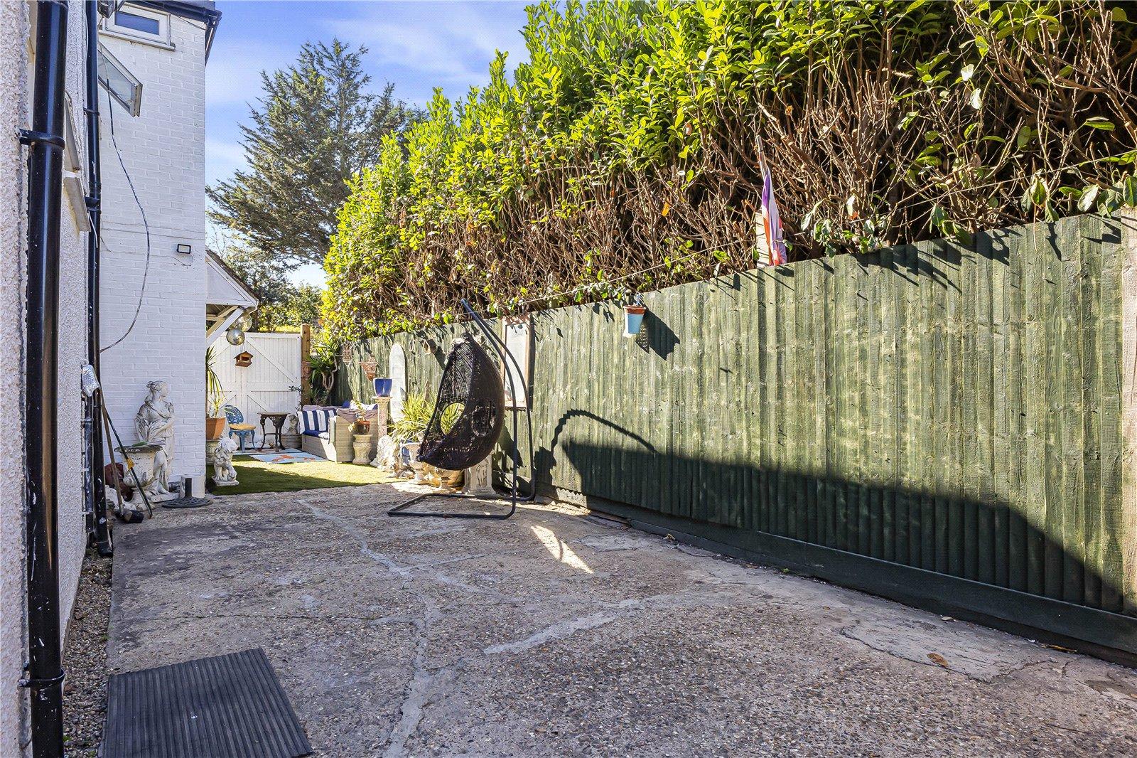 3 bedroom house for sale in Leydenhatch Lane | Robinson Jackson