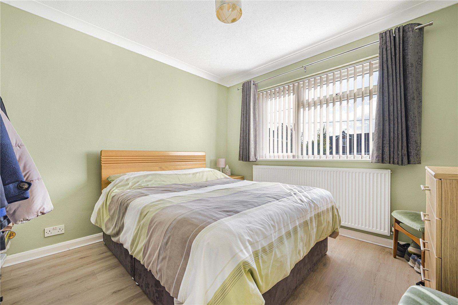 4 bedroom bungalow for sale in Hextable | Robinson Jackson