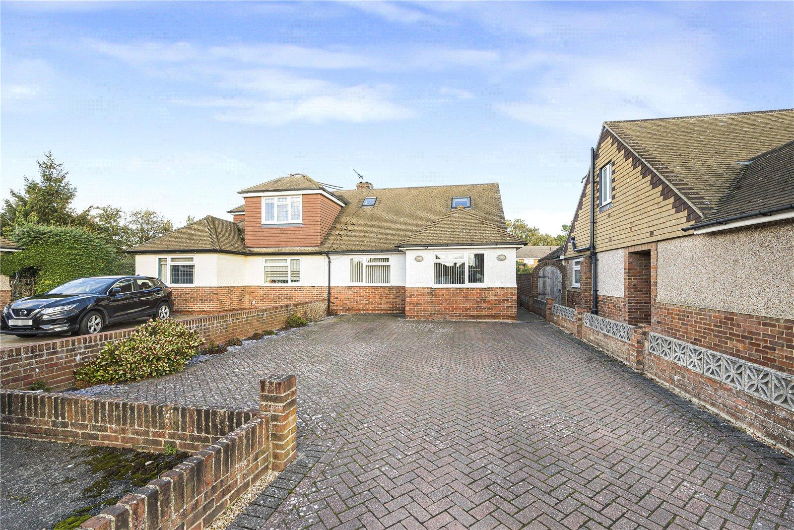 4 bedroom bungalow for sale in Hextable | Robinson Jackson